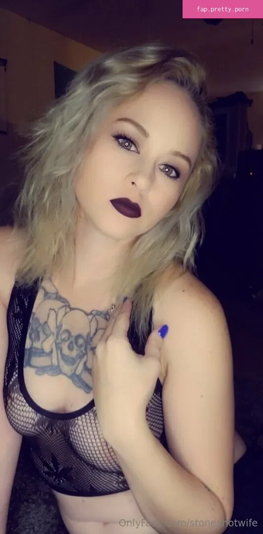 stoneyhotwifefree - Photo #42