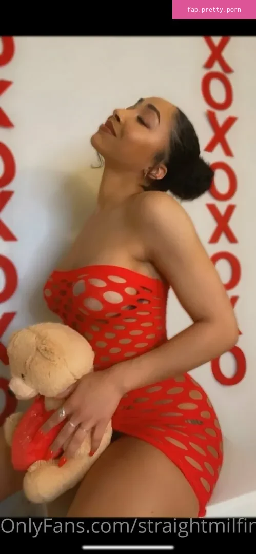 Straightmilfin - Photo #05