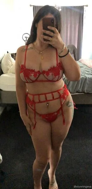 stunningeva
