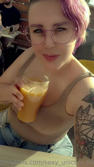 sexy_unicorn_free