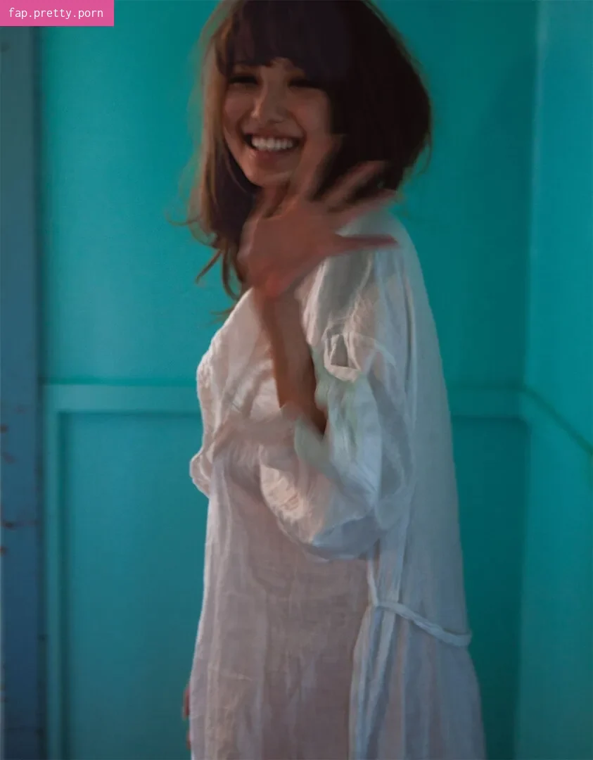 Shion Utsunomiya - Photo #14
