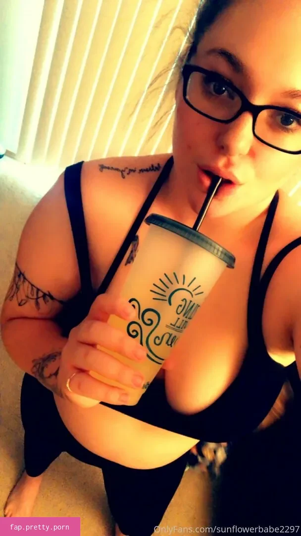 sunflowerbabe2297 - Photo #01