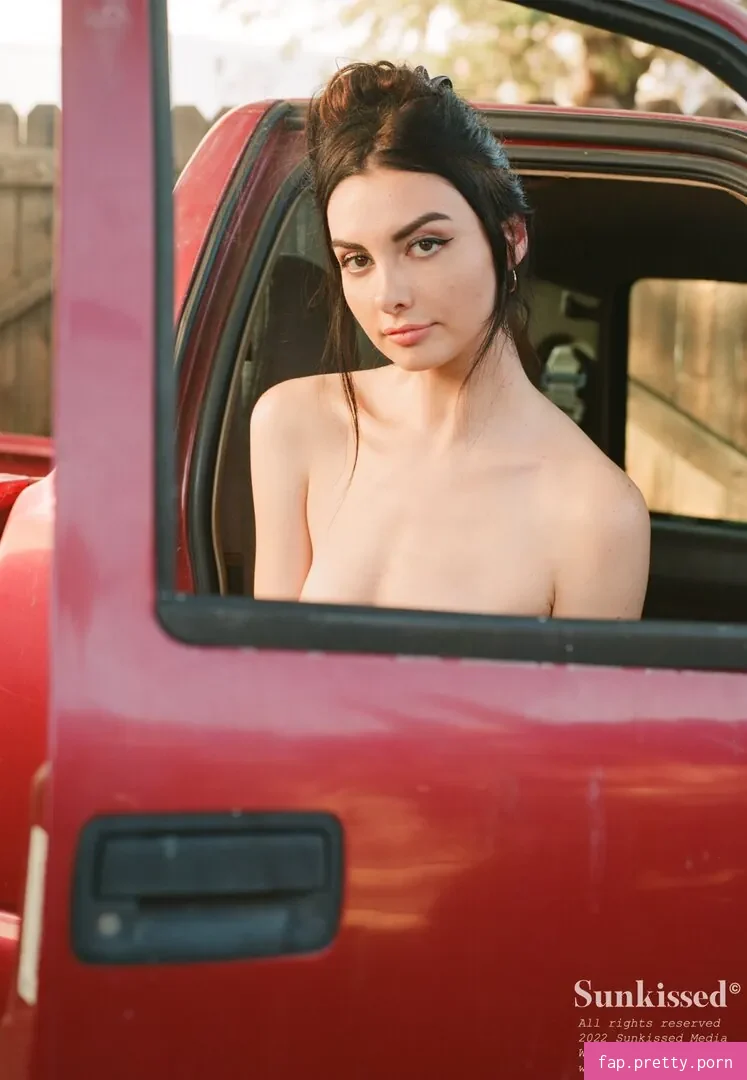 Sunkissedmag - Photo #11