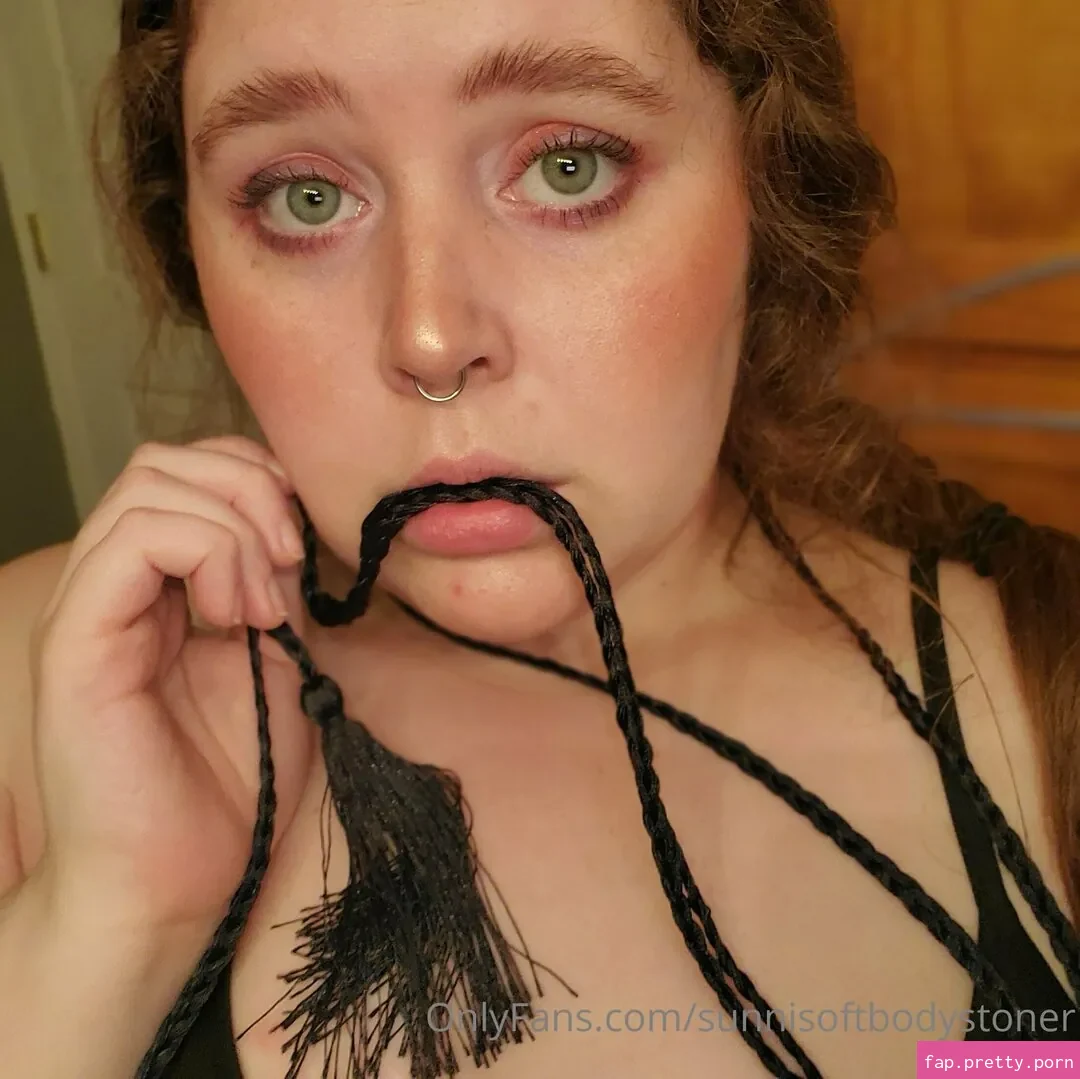 sunnisoftbodystoner - Photo #08