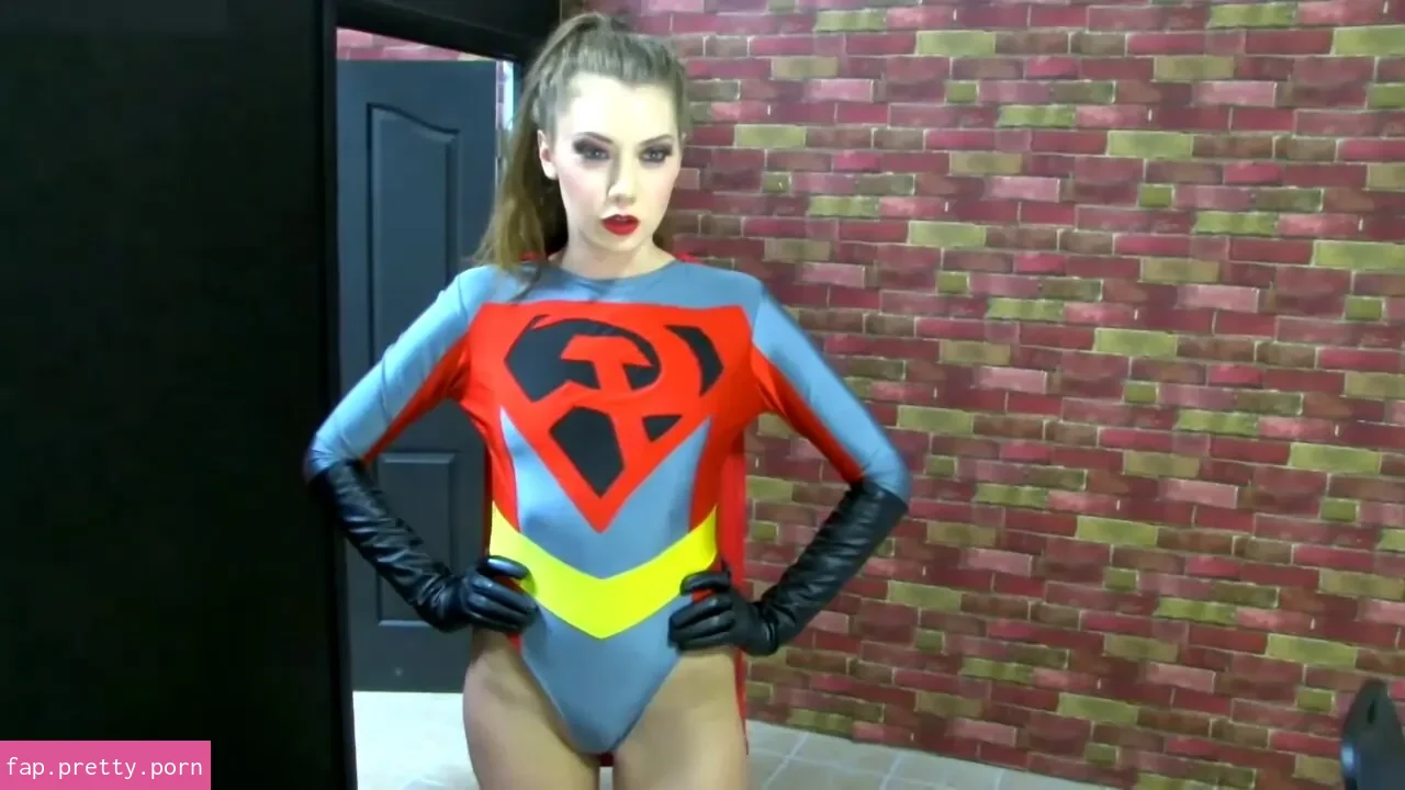 Superheroines - Photo #04