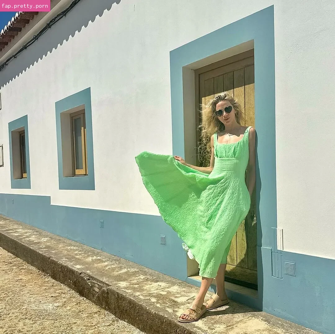 Shantel VanSanten - Photo #18