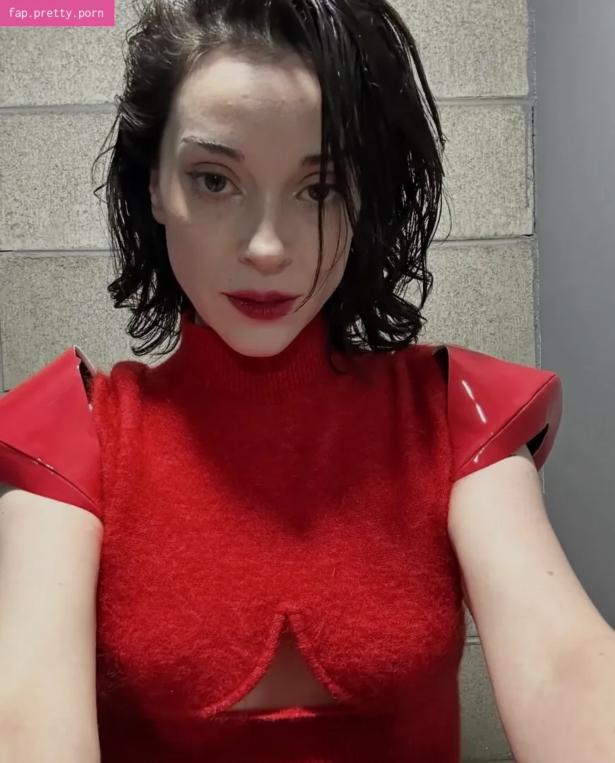 St Vincent - Photo #69