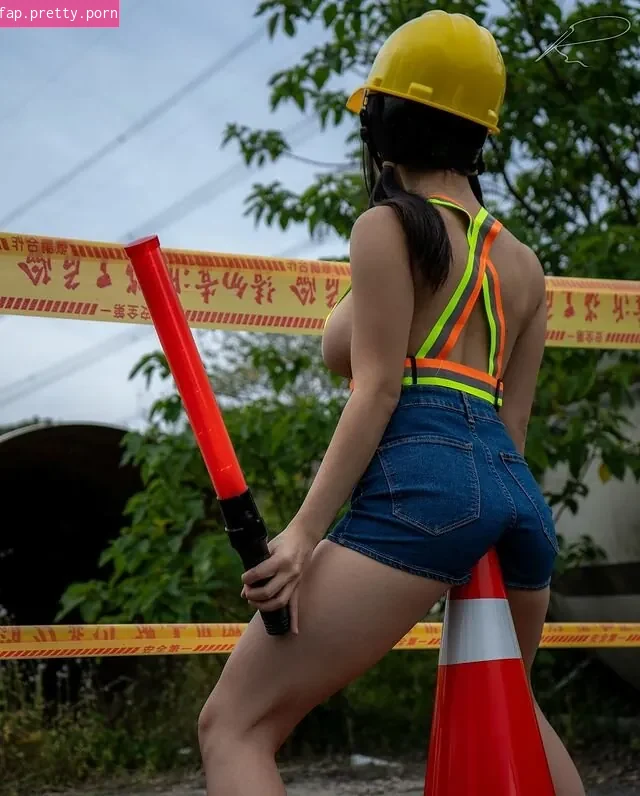 Sharon Wei - Photo #08