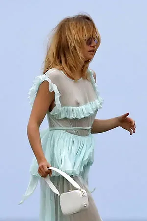 Suki Waterhouse