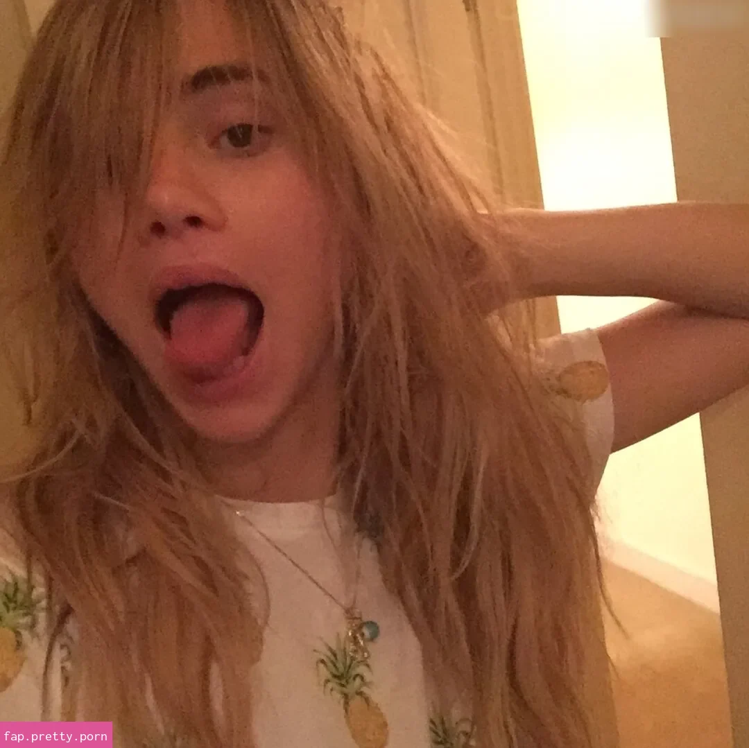 Suki Waterhouse - Photo #59
