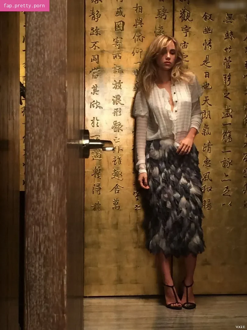 Suki Waterhouse - Photo #26