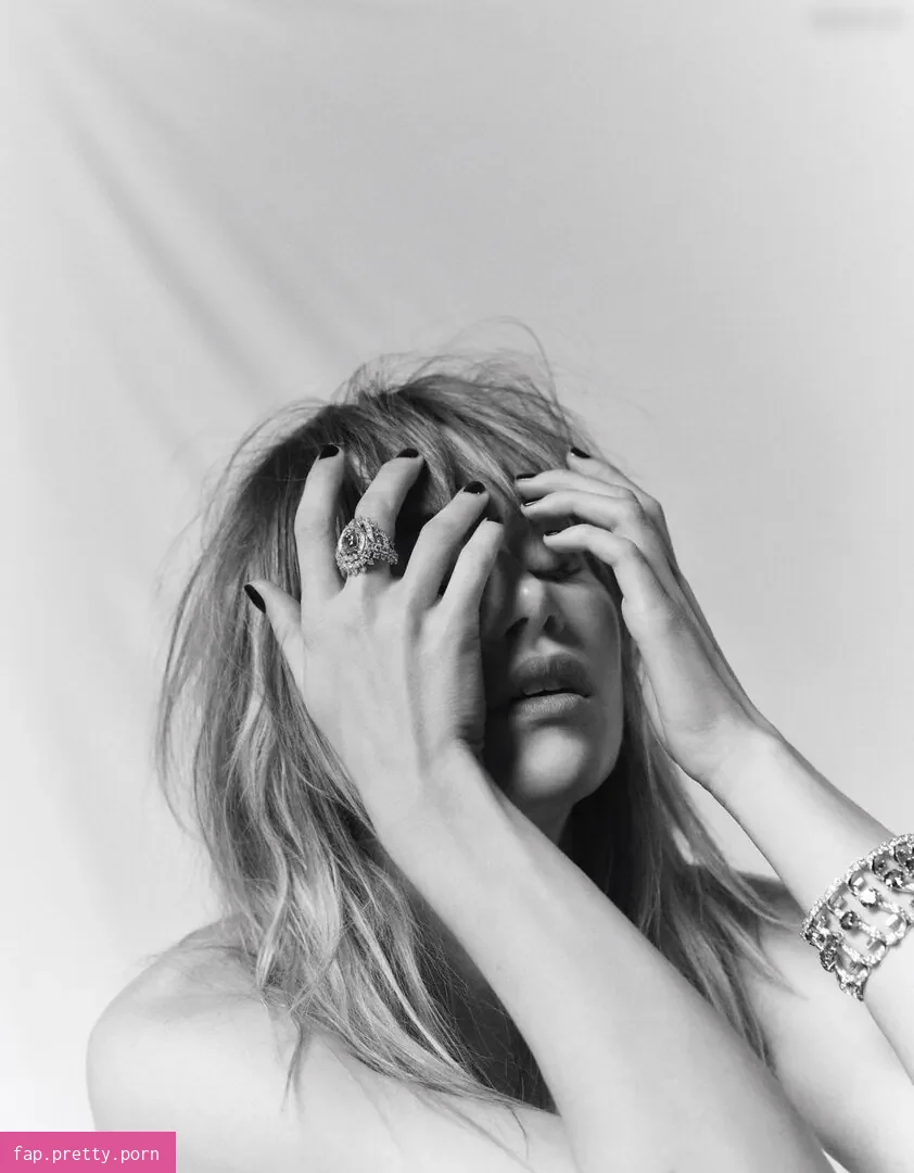 Suki Waterhouse - Photo #68