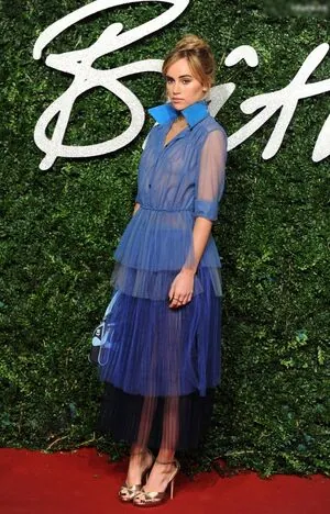 Suki Waterhouse