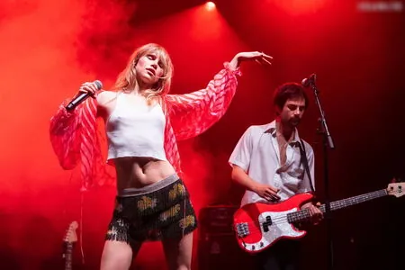 Suki Waterhouse