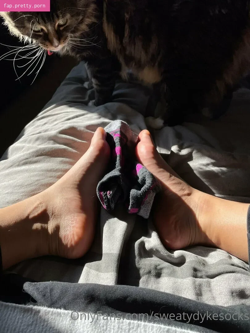 sweatydykesocks - Photo #10