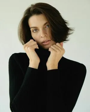Sasha Zotova