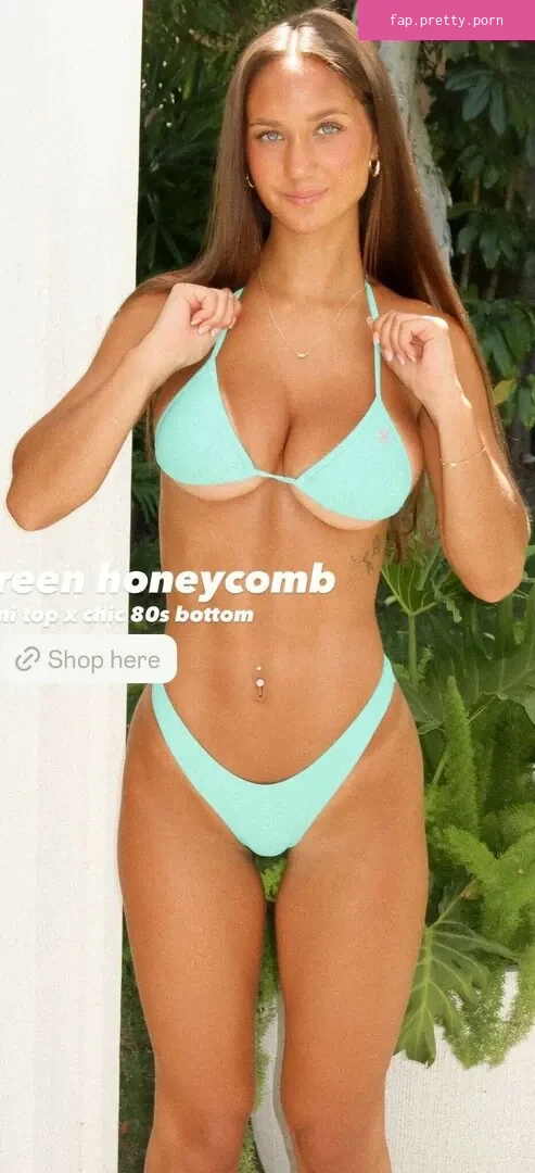 Stephanie Zustovich - Photo #35