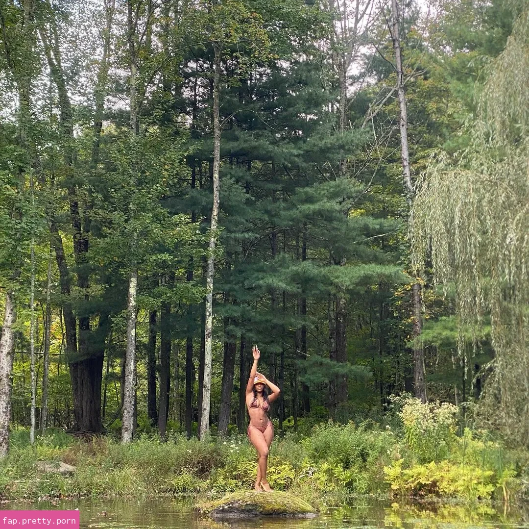 SZA - Photo #10