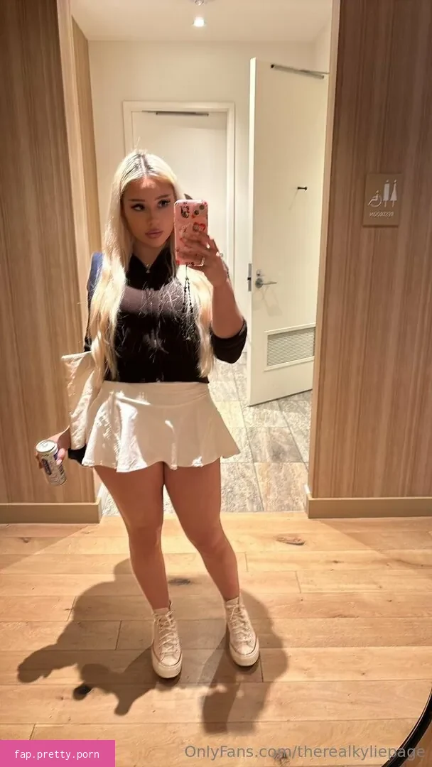 therealkyliepage - Photo #64