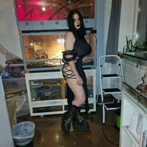 thethreeheadedsnake