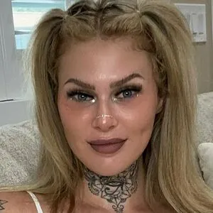 Thefemalebossofficial