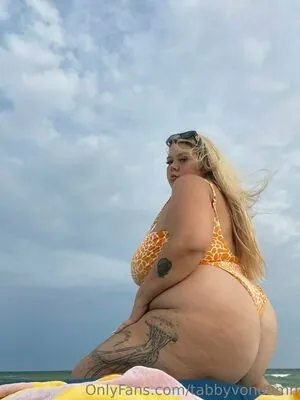 TabbyVonDAMN