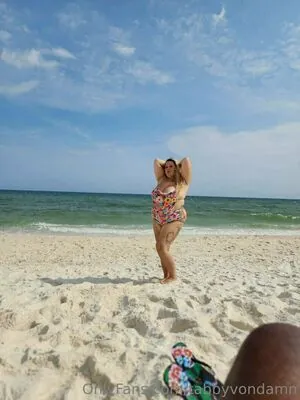 TabbyVonDAMN