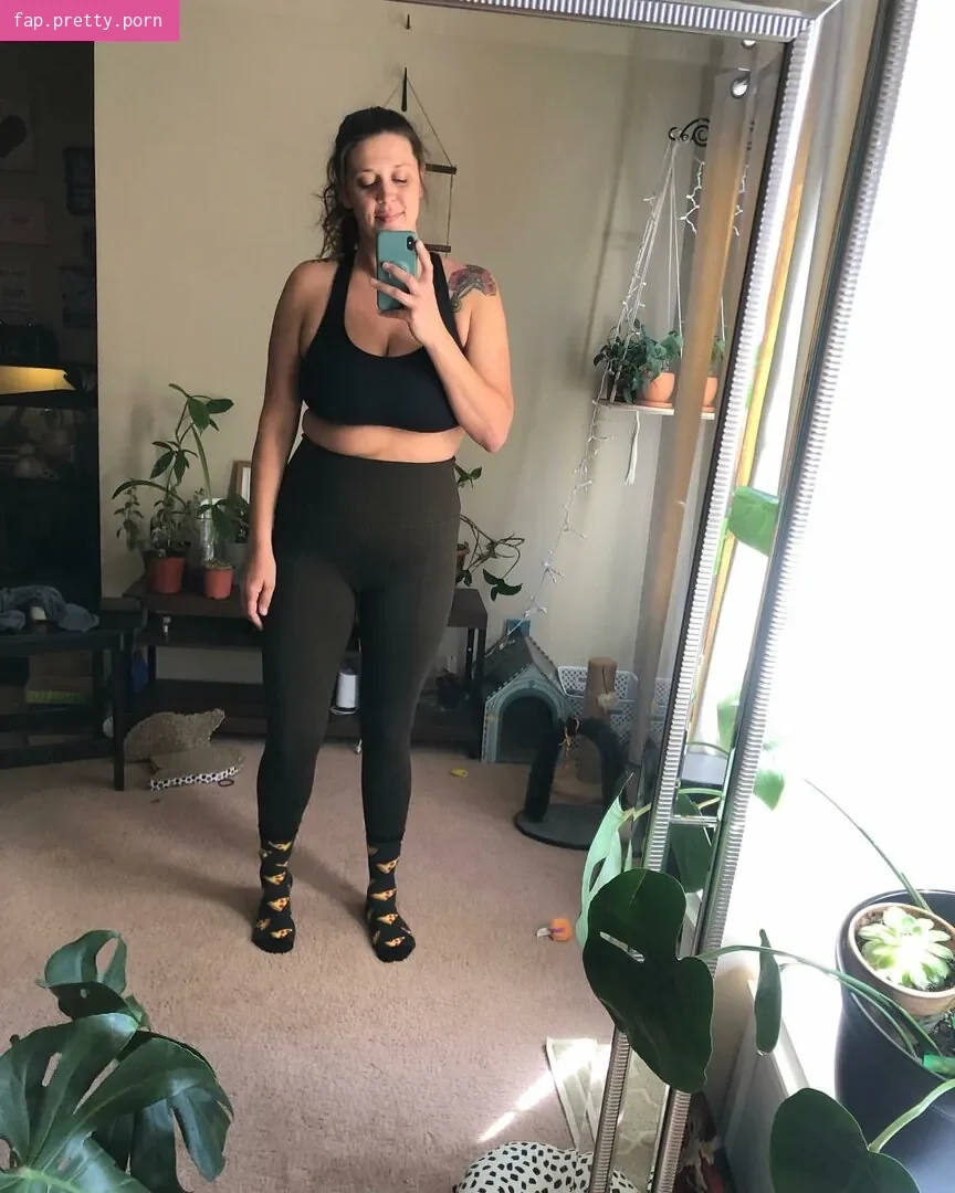 tallnerdywoman - Photo #85