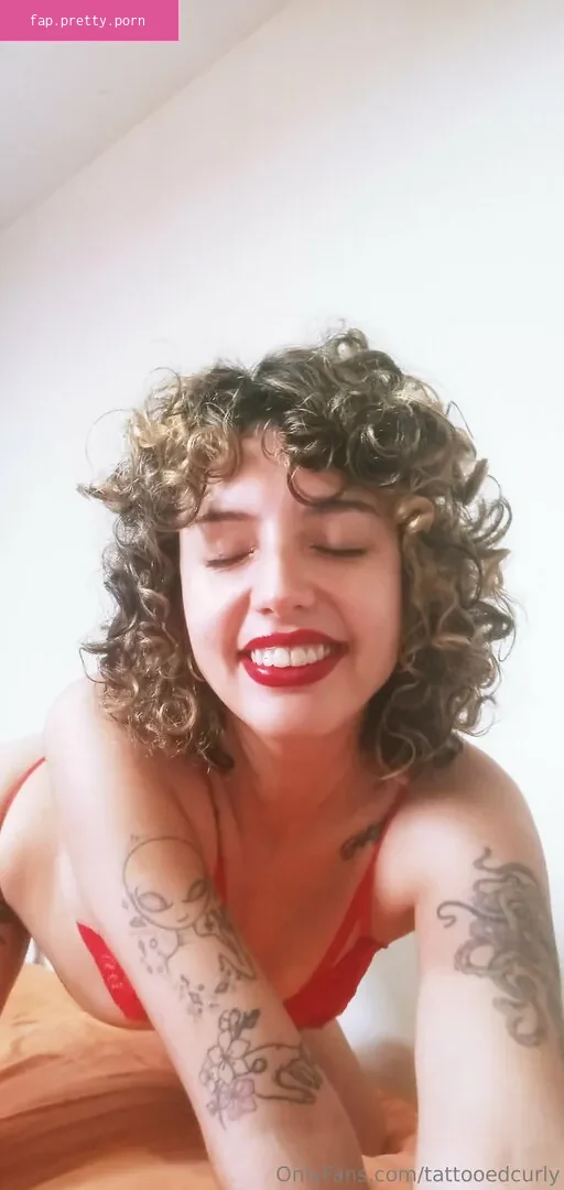 tattooedcurly - Photo #11