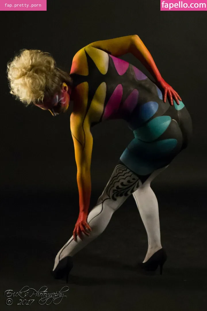Taylor Ann Tracy - Photo #03