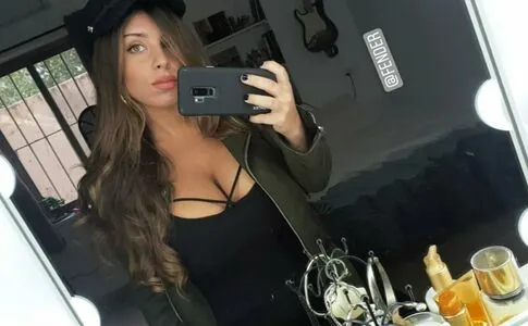 Tami Bar