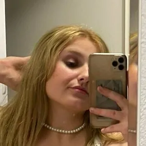 the.blonde.the.brunette