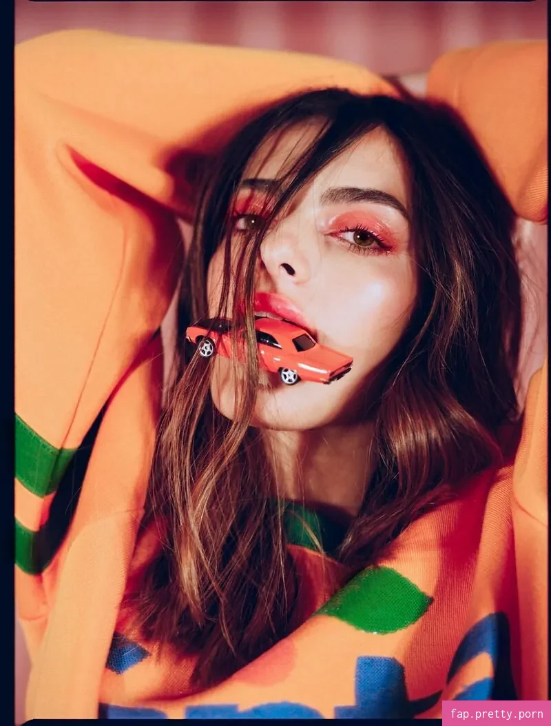 Toni Breidinger - Photo #85