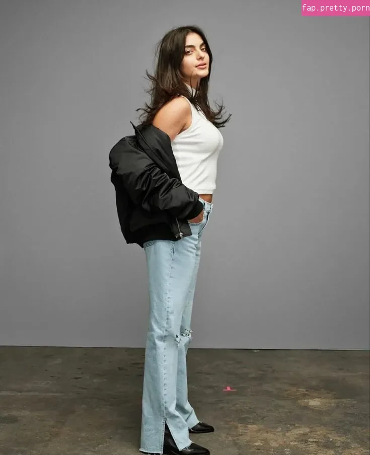 Toni Breidinger - Photo #86