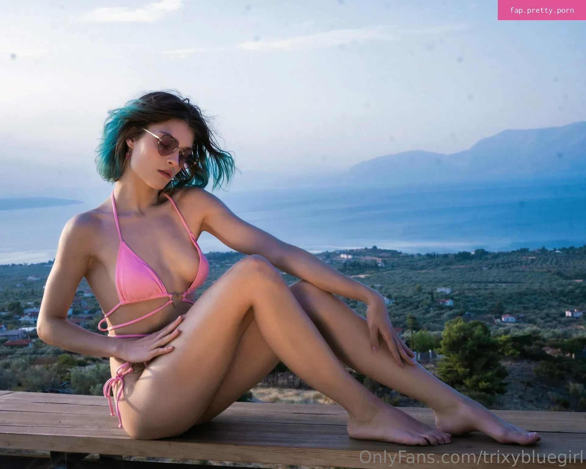 Trixy Blue - Photo #58