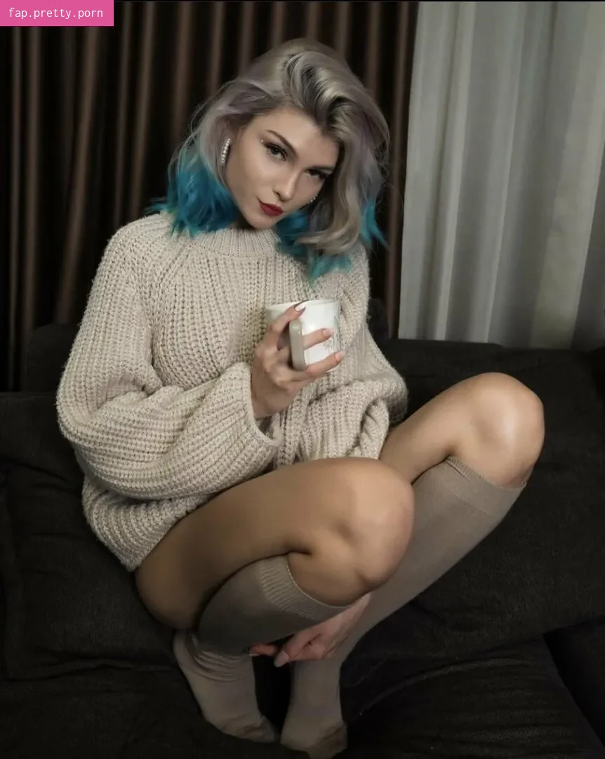 Trixy Blue - Photo #40