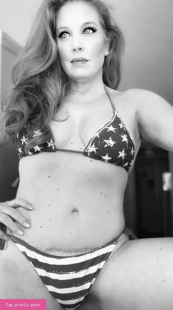 Tammera Carter - Photo #02