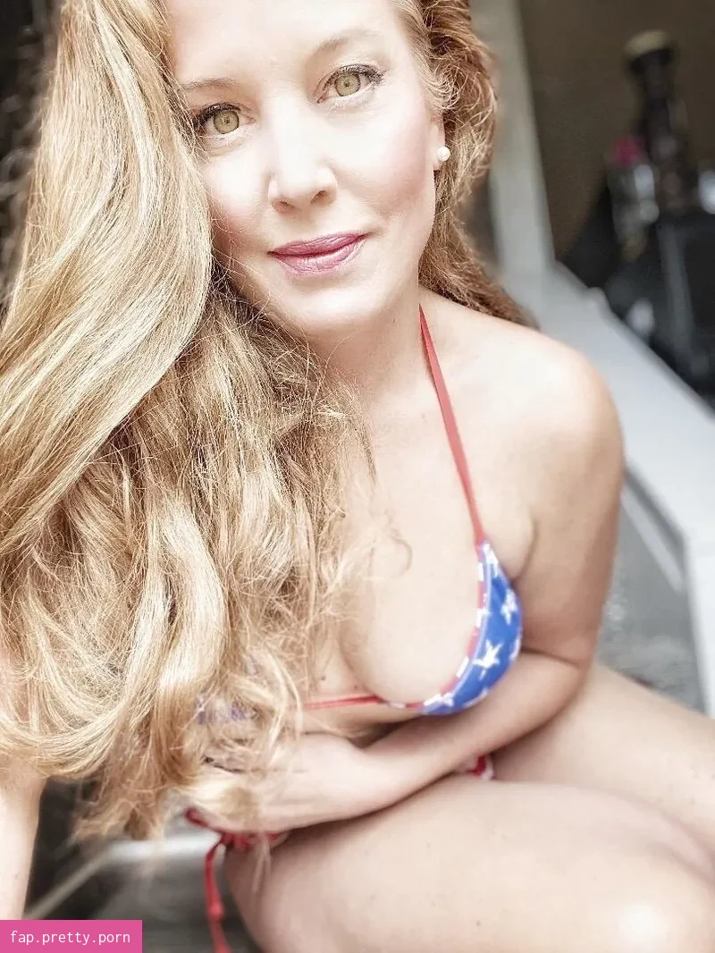 Tammera Carter - Photo #06