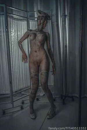 TiTi cosplay
