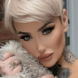 Tattoo_doll