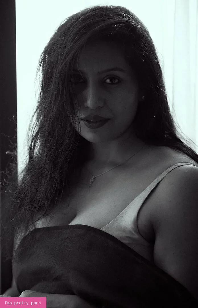 The_doe_eyed_gurl - Photo #18