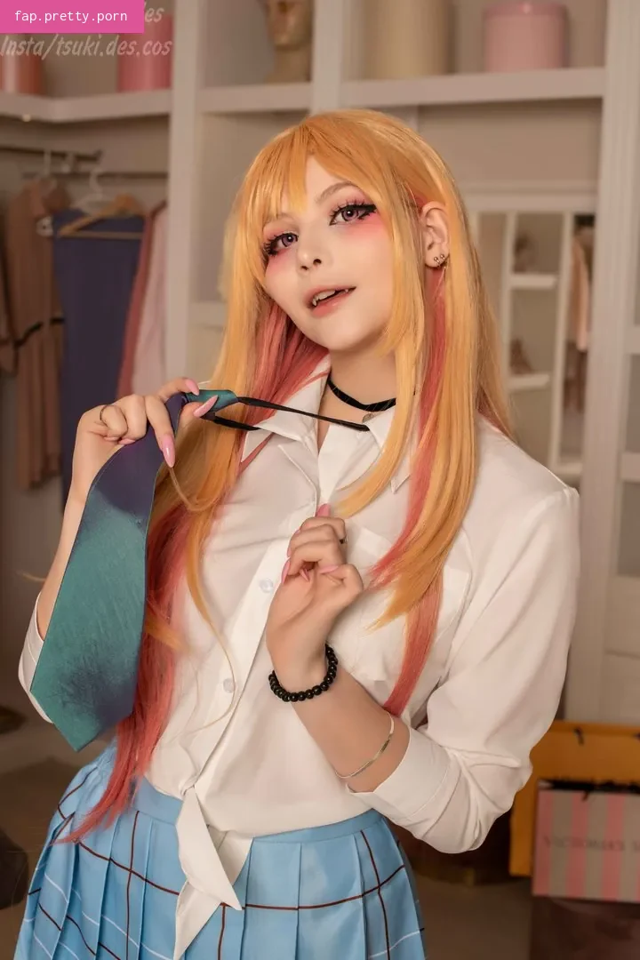 Tsuki Desu - Photo #00