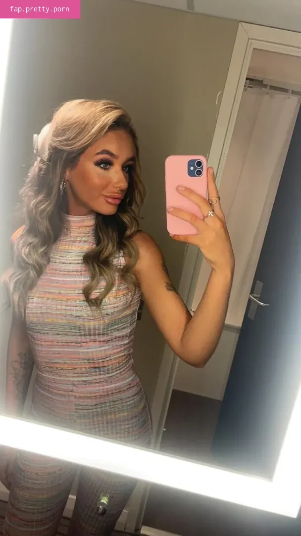 Taylor Fay - Photo #25