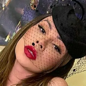 Thais Ferraz