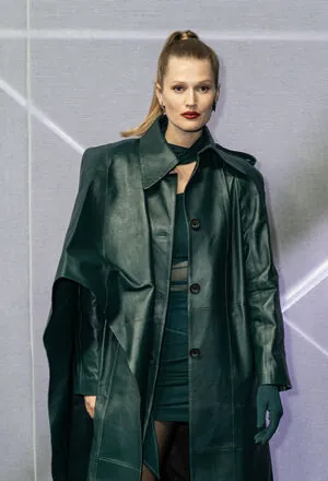 Toni Garrn