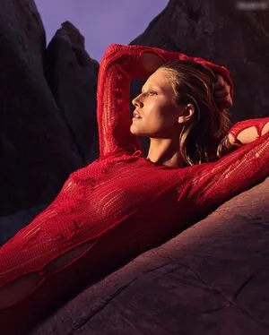 Toni Garrn