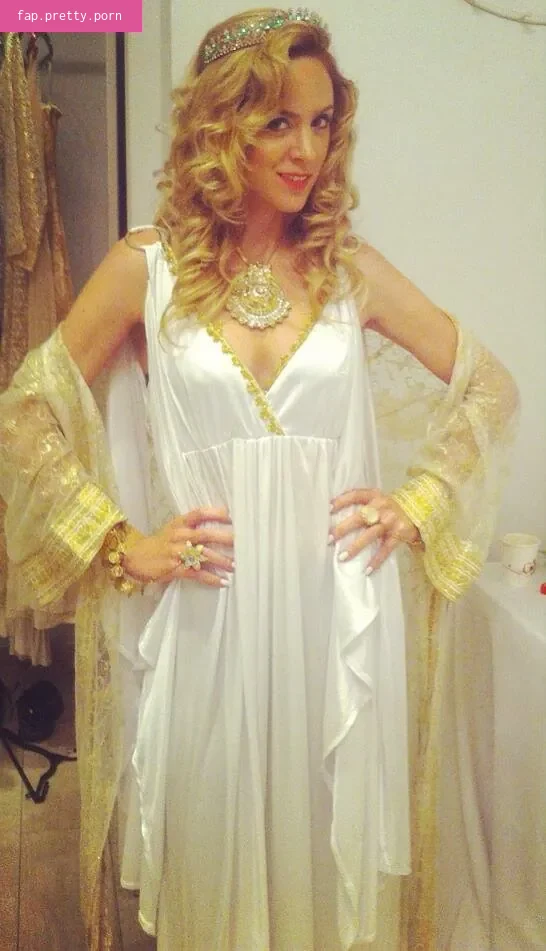 Tova Golan - Photo #09