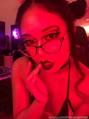 theeangelinex