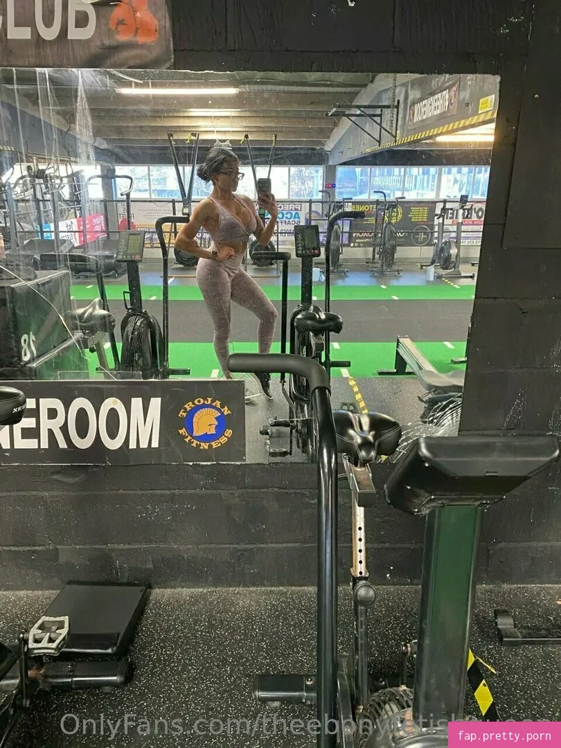 theebonyfetishqueen - Photo #35