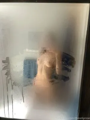 theeonlyalaia